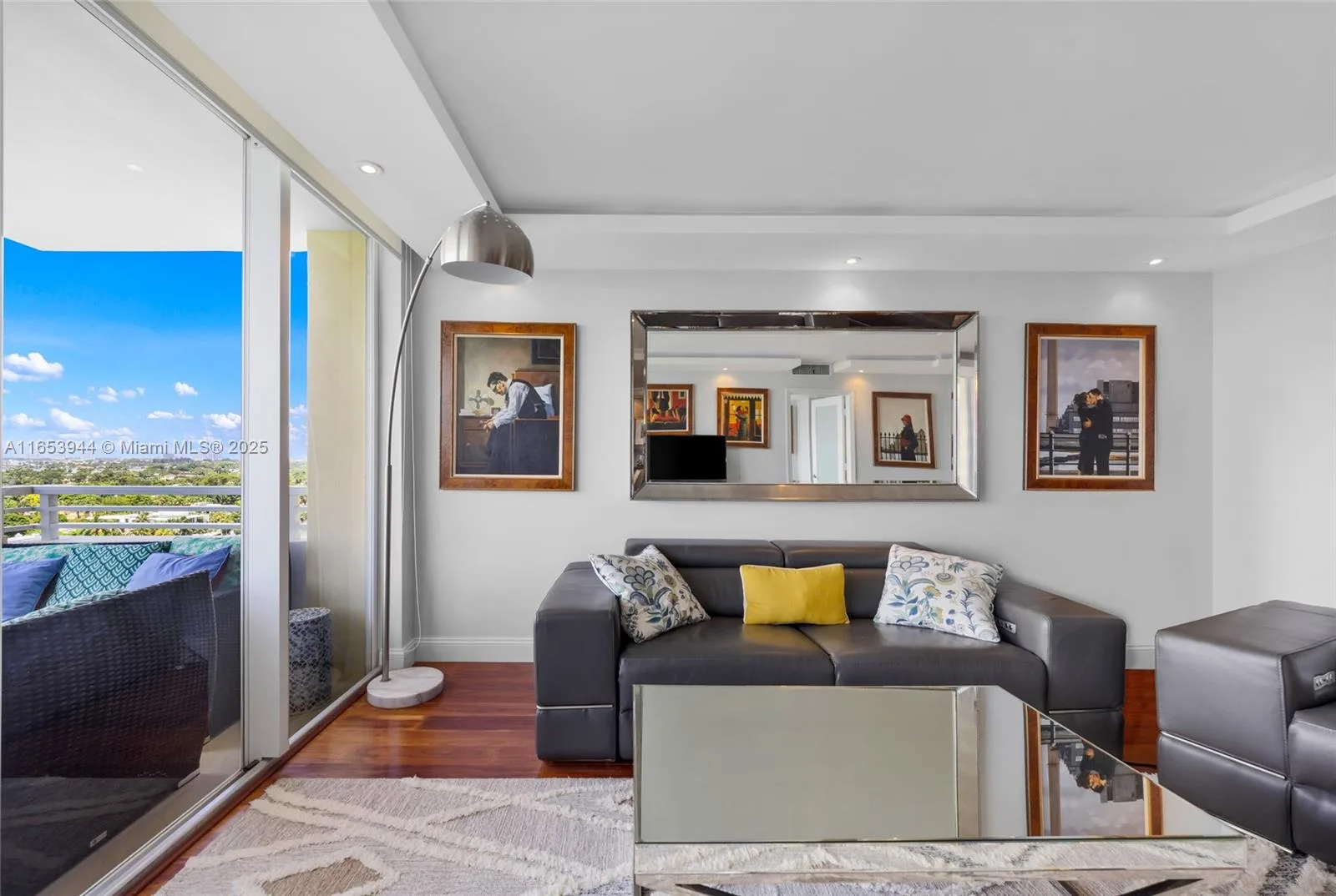5600 Collins Ave # 14M, Miami Beach, FL 33140 photo 2