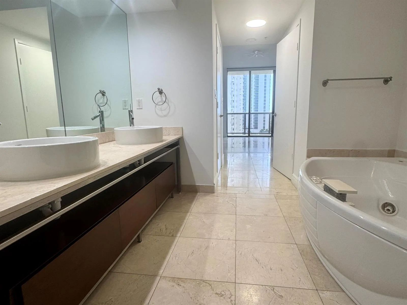 16275 Collins Avenue # 1004, Sunny Isles Beach, FL 33160 photo 11