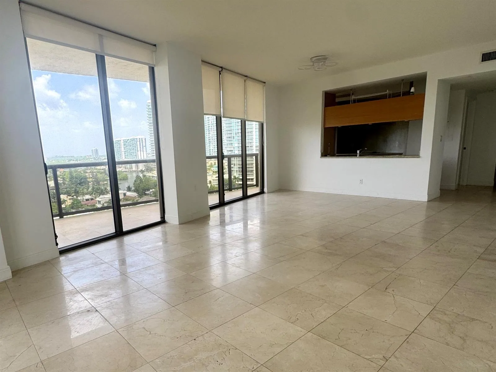 16275 Collins Avenue # 1004, Sunny Isles Beach, FL 33160 photo 3