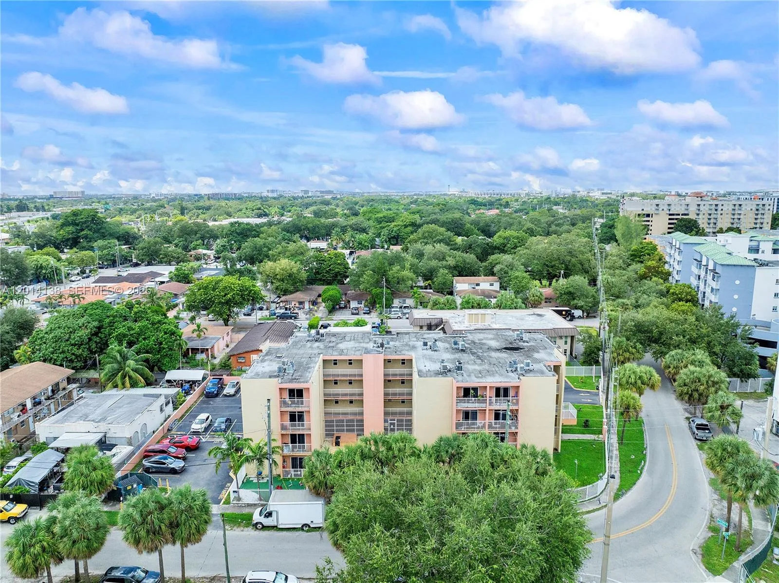 2400 NW 16th St Rd, Miami, FL 33125 photo 7