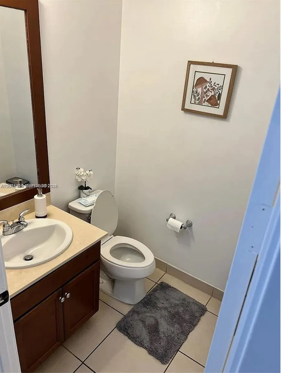 3214 W 97th St # 3214, Hialeah, FL 33018 photo 9