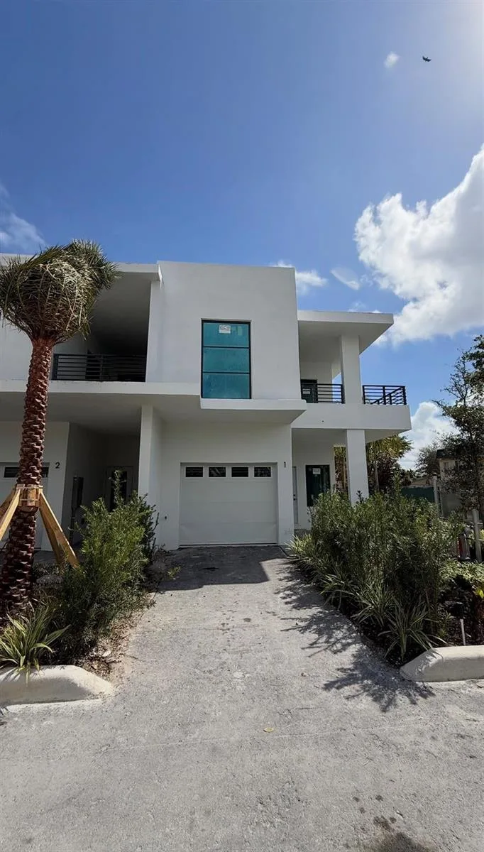 2511 Pierce Street # 2, Hollywood, FL 33020 photo 2