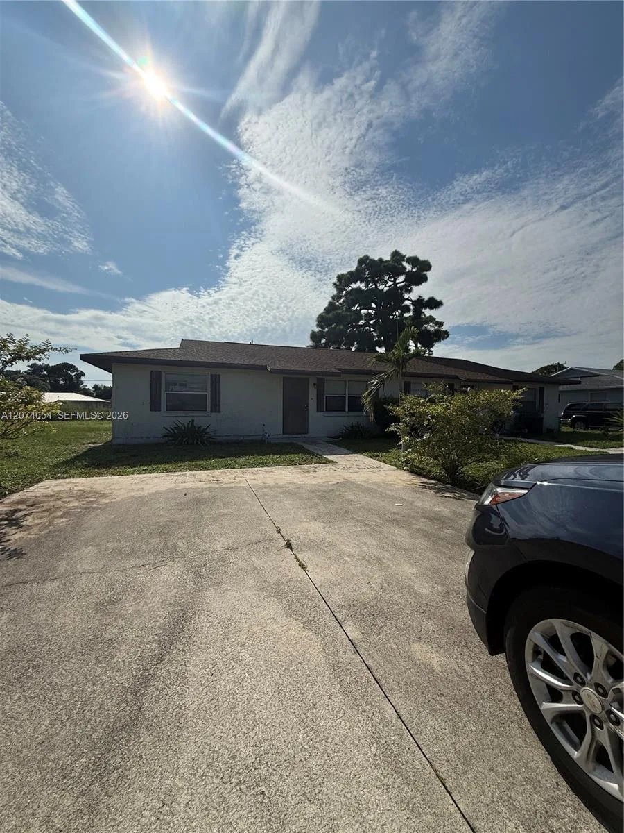 2679 Niagara Ave, Fort Pierce, FL 34946