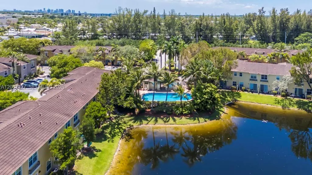 2851 W Prospect Rd # 505, Tamarac, FL 33309