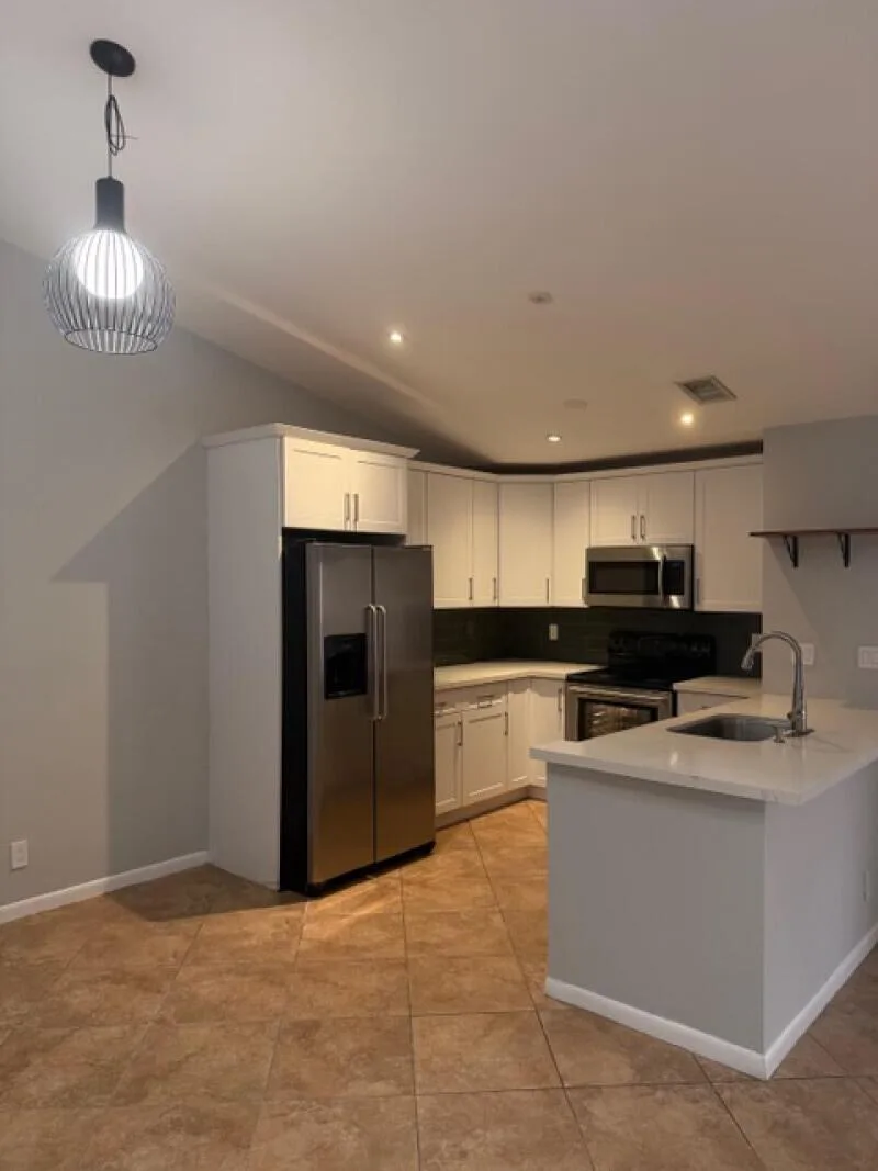 3076 S Oakland Forest Drive # 503, Oakland Park, FL 33309