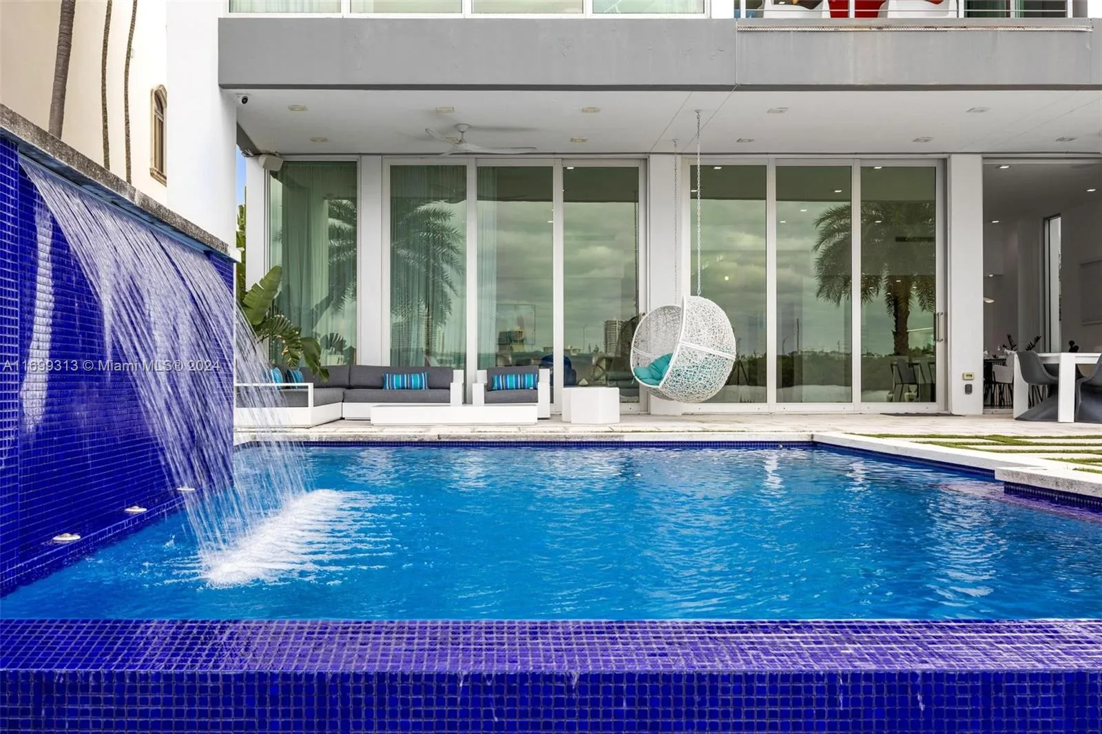 323 Atlantic Ave # Na, Sunny Isles Beach, FL 33160 photo 12