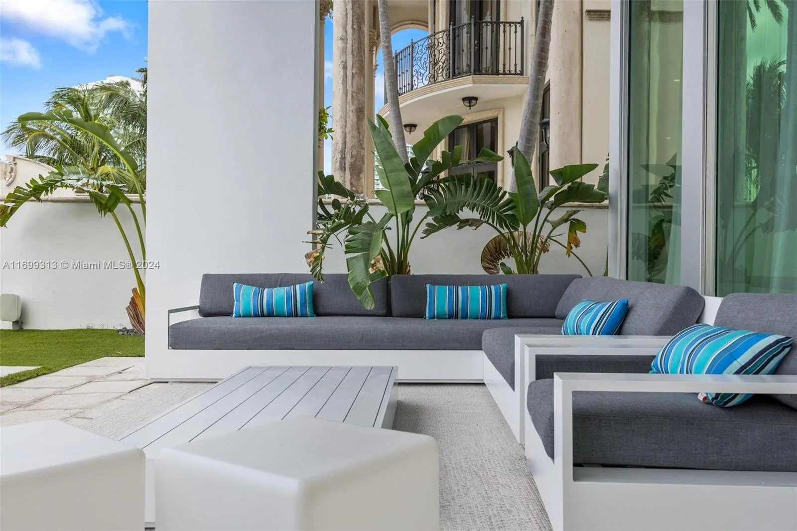 323 Atlantic Ave # Na, Sunny Isles Beach, FL 33160 photo 4