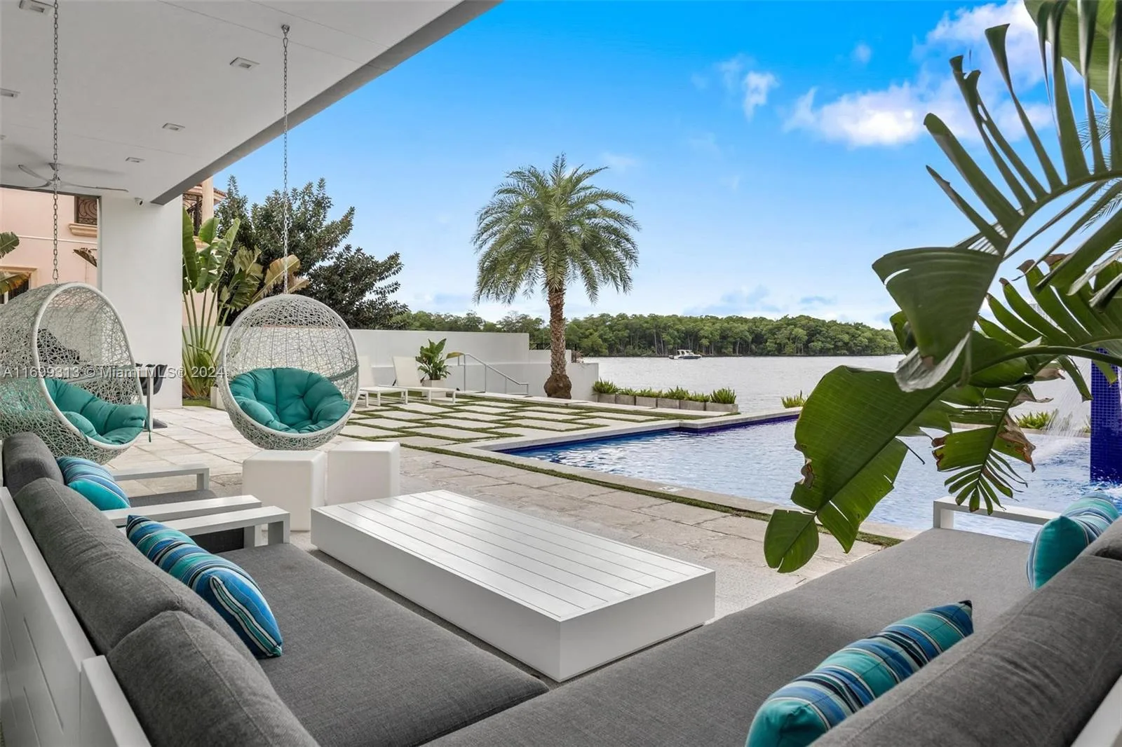 323 Atlantic Ave # Na, Sunny Isles Beach, FL 33160 photo 6