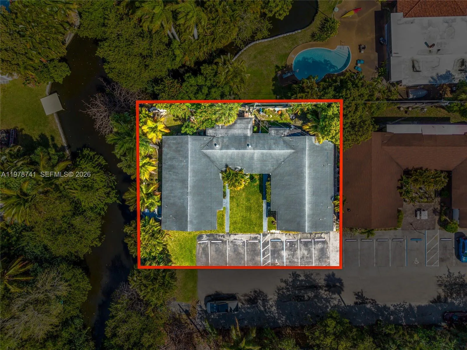 355 NW 32nd St # 1-6, Oakland Park, FL 33309 photo 4