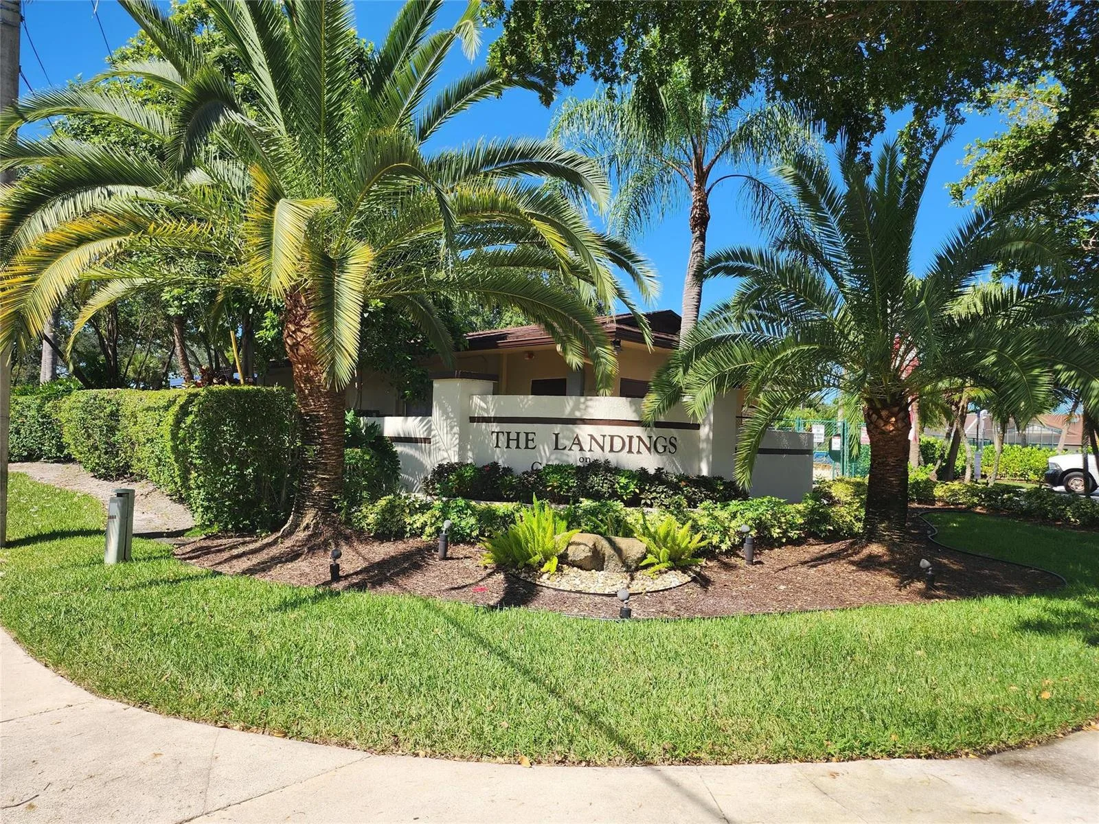 9020 NW 60TH Street, Tamarac, FL 33321 photo 2