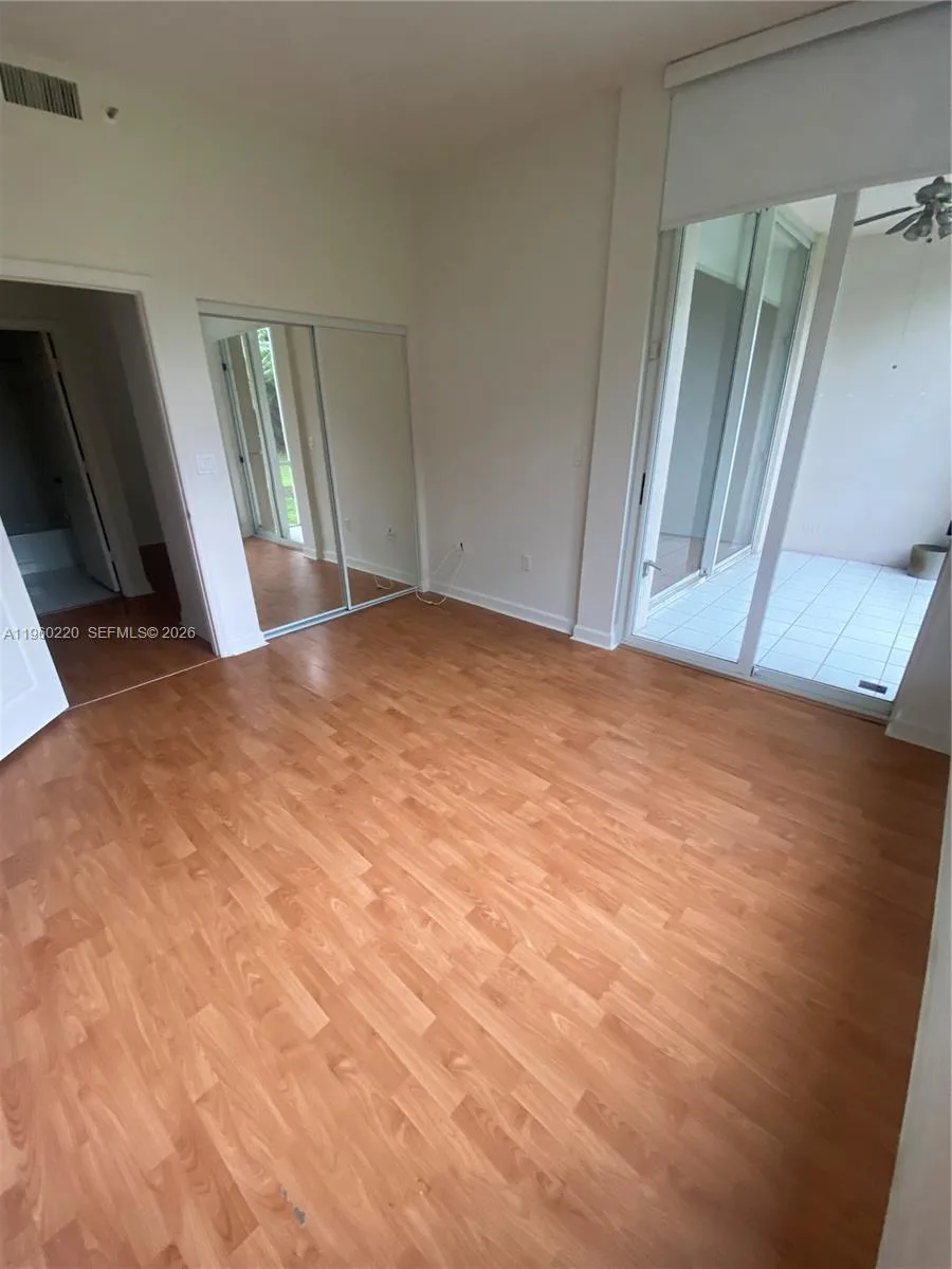 9755 NW 52nd St # 110, Doral, FL 33178 photo 2