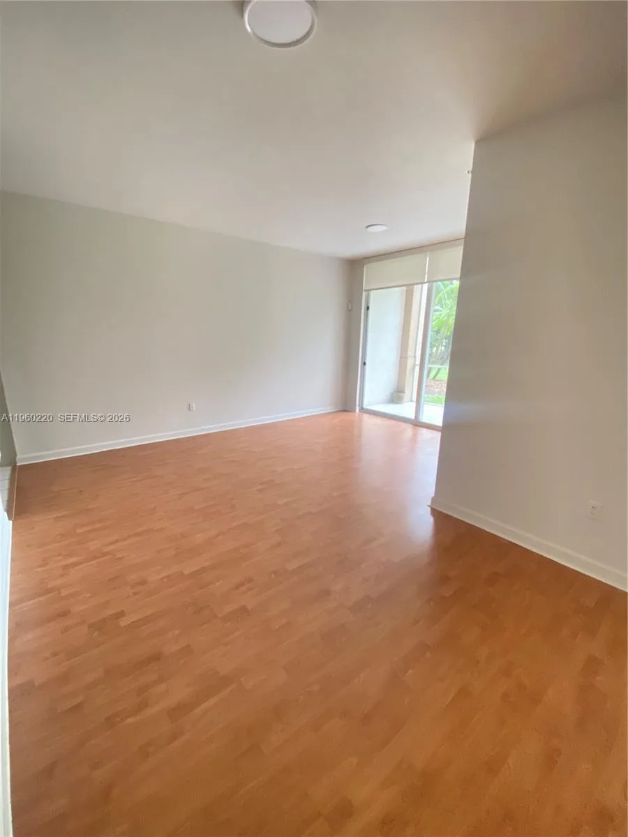 9755 NW 52nd St # 110, Doral, FL 33178 photo 4