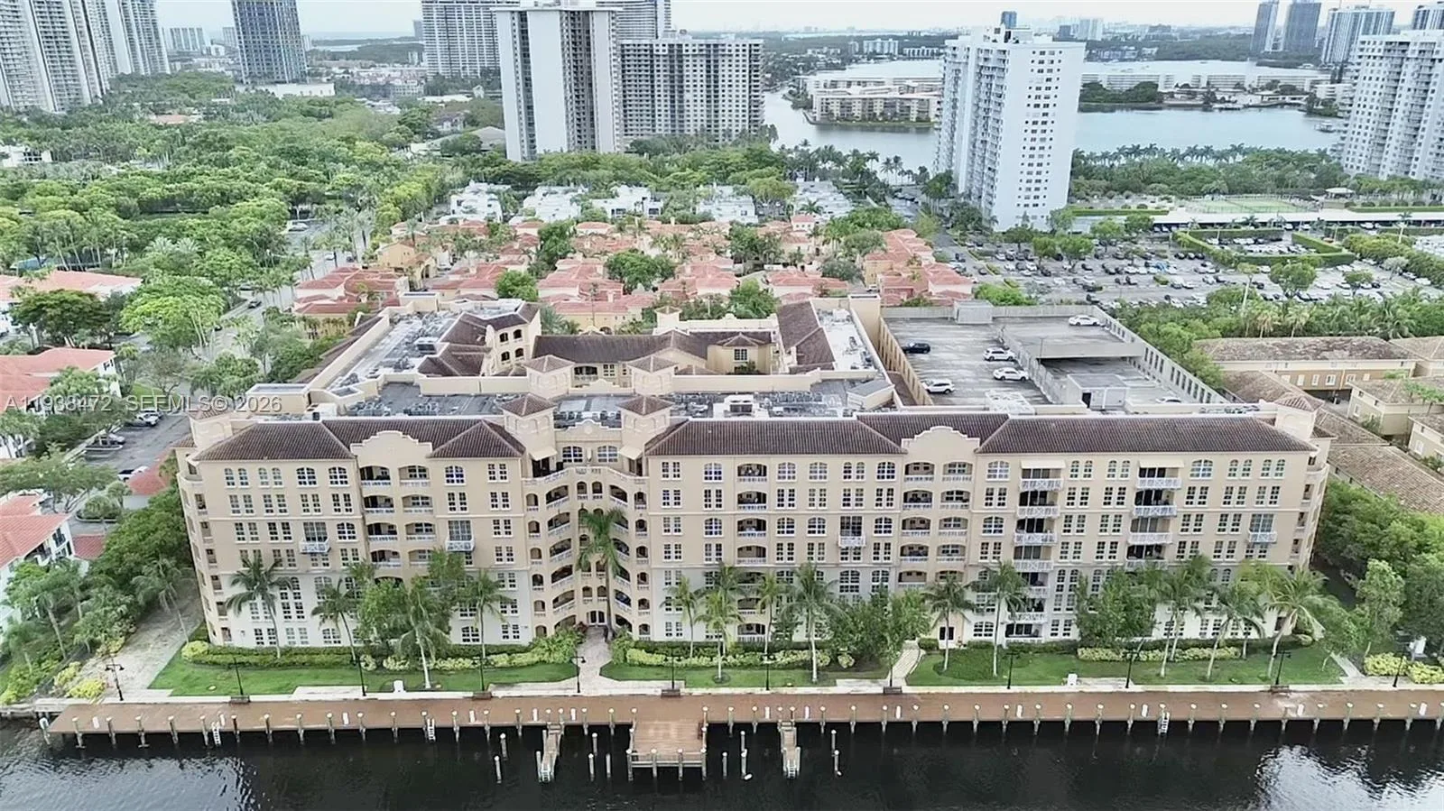 3001 NE 185th St # 112, Aventura, FL 33180