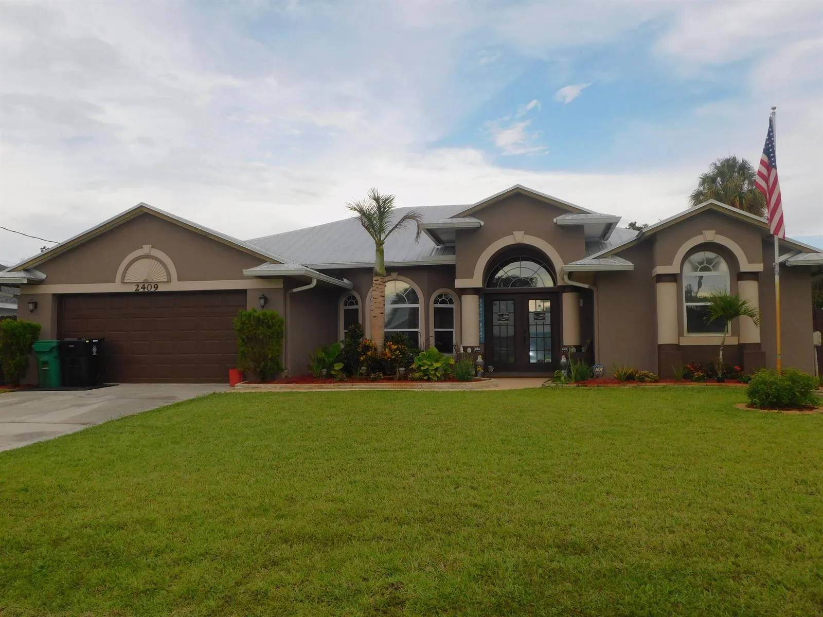 2409 SW Washington Street, Port St. Lucie, FL 34953