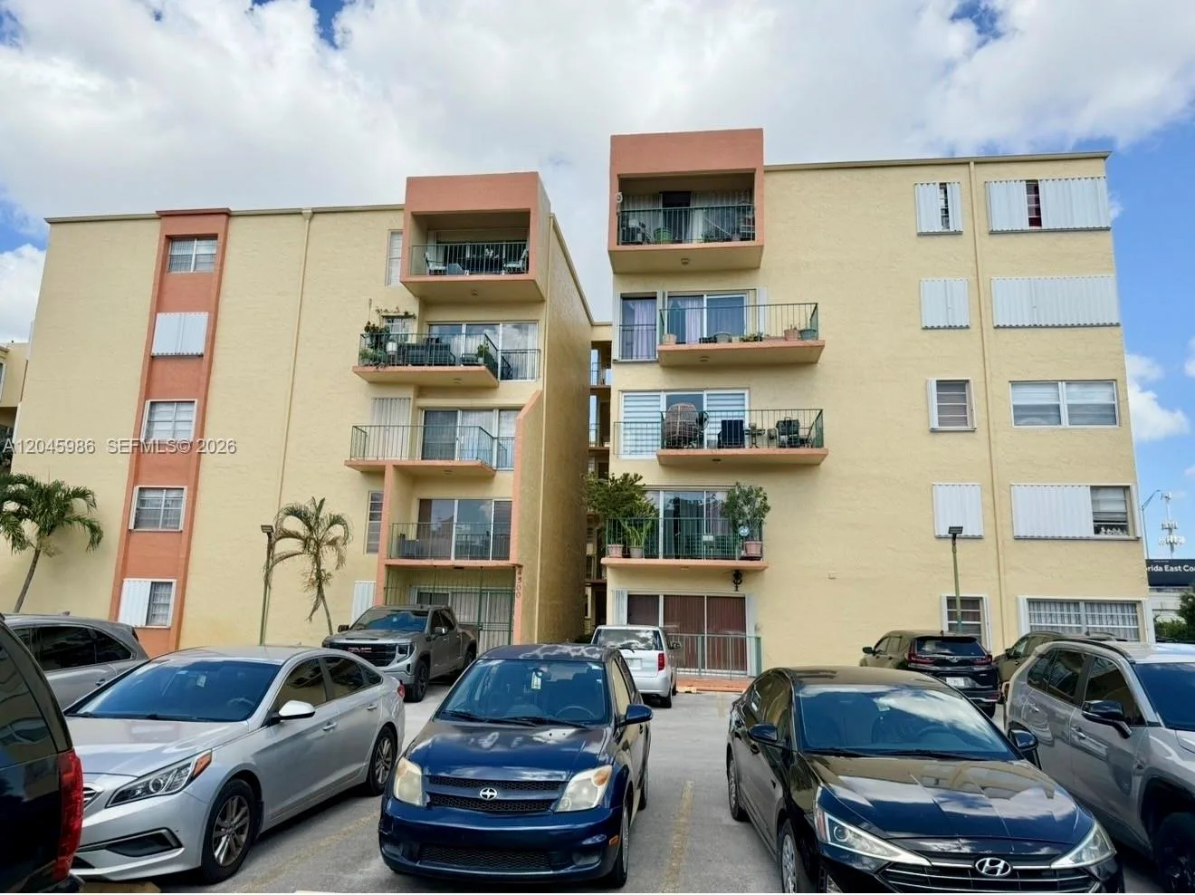1975 W 44th Pl # 203, Hialeah, FL 33012