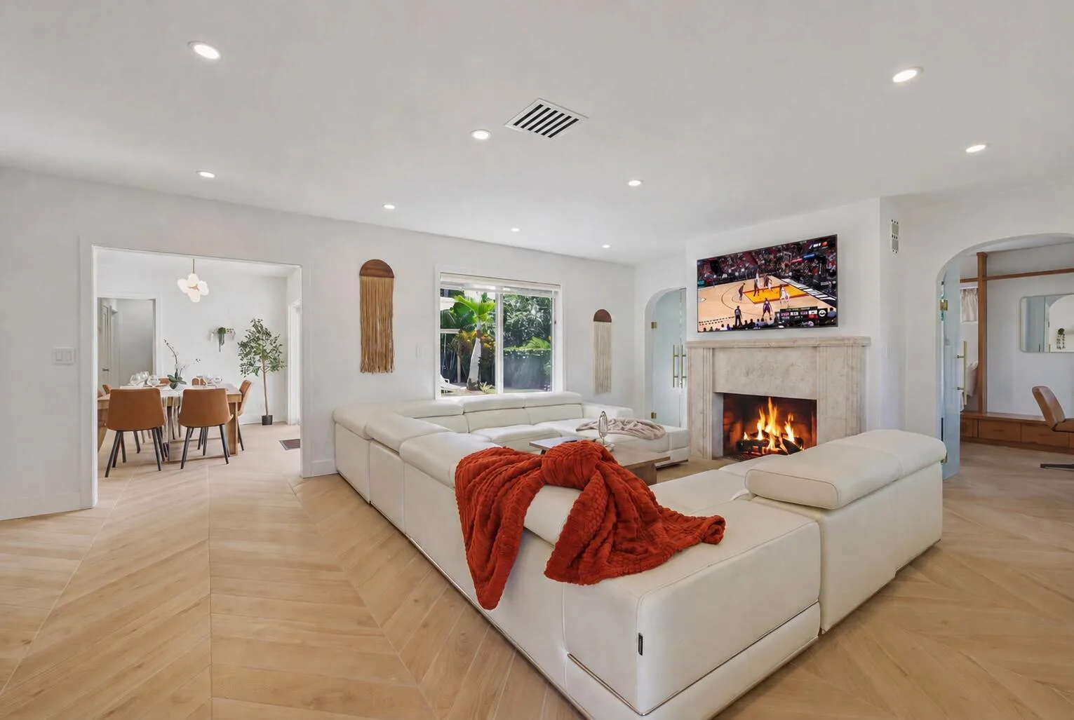 610 NE 16th Terrace, Fort Lauderdale, FL 33304