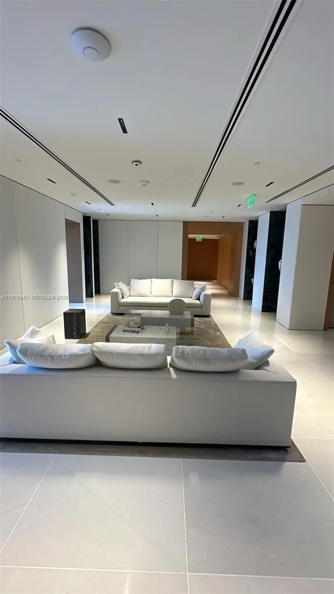 300 Biscayne Blvd Way # 1909, Miami, FL 33131 photo 11