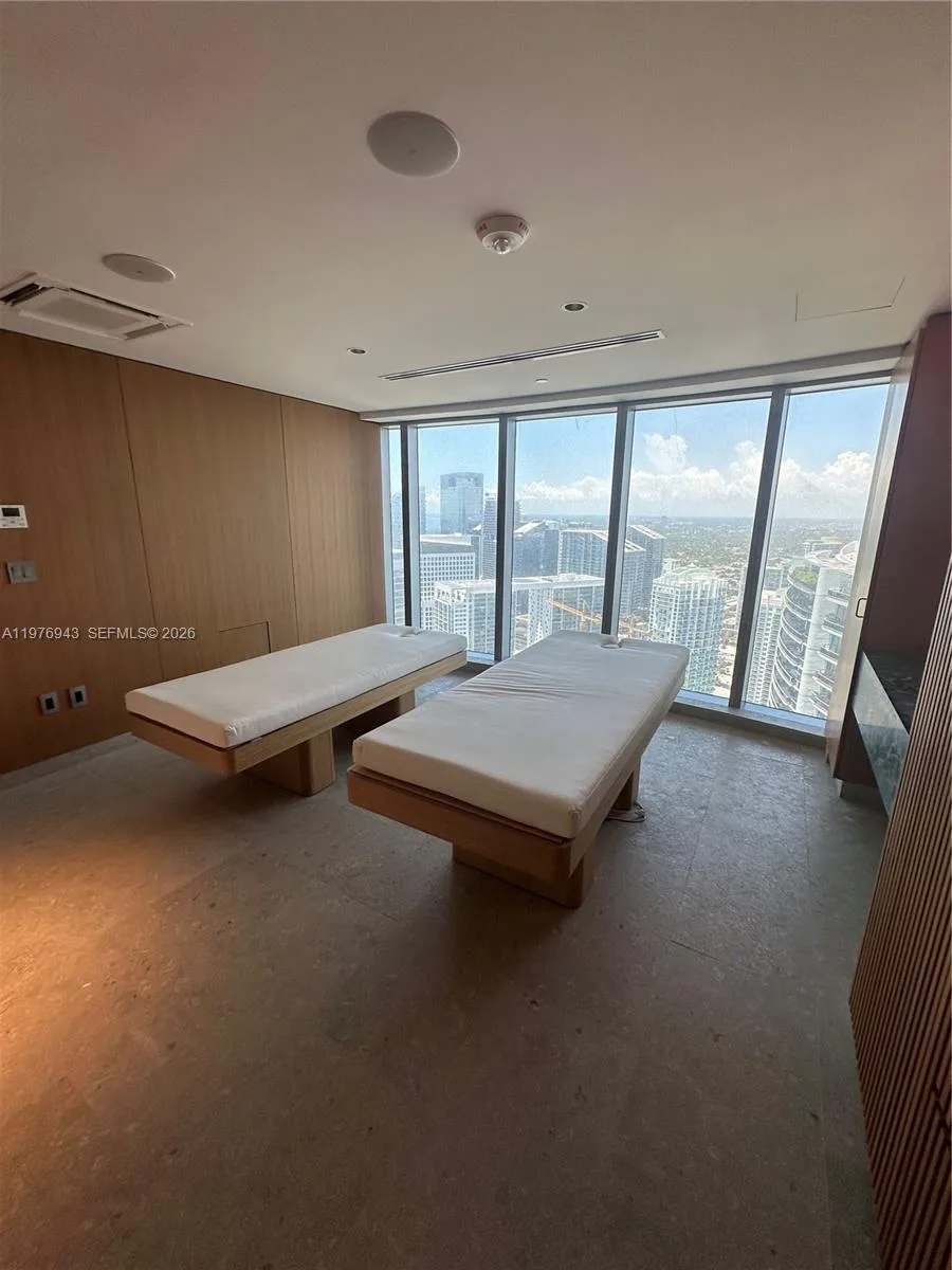 300 Biscayne Blvd Way # 1909, Miami, FL 33131 photo 13