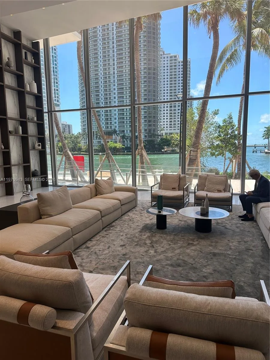300 Biscayne Blvd Way # 1909, Miami, FL 33131 photo 4