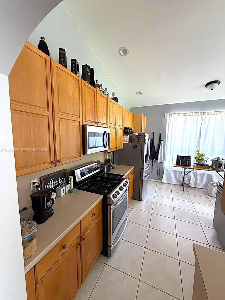 13237 NW 15th Ct, Pembroke Pines, FL 33028 photo 6