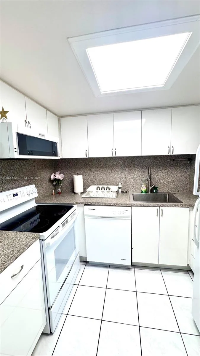 7441 Wayne Ave # 1C, Miami Beach, FL 33141 photo 8