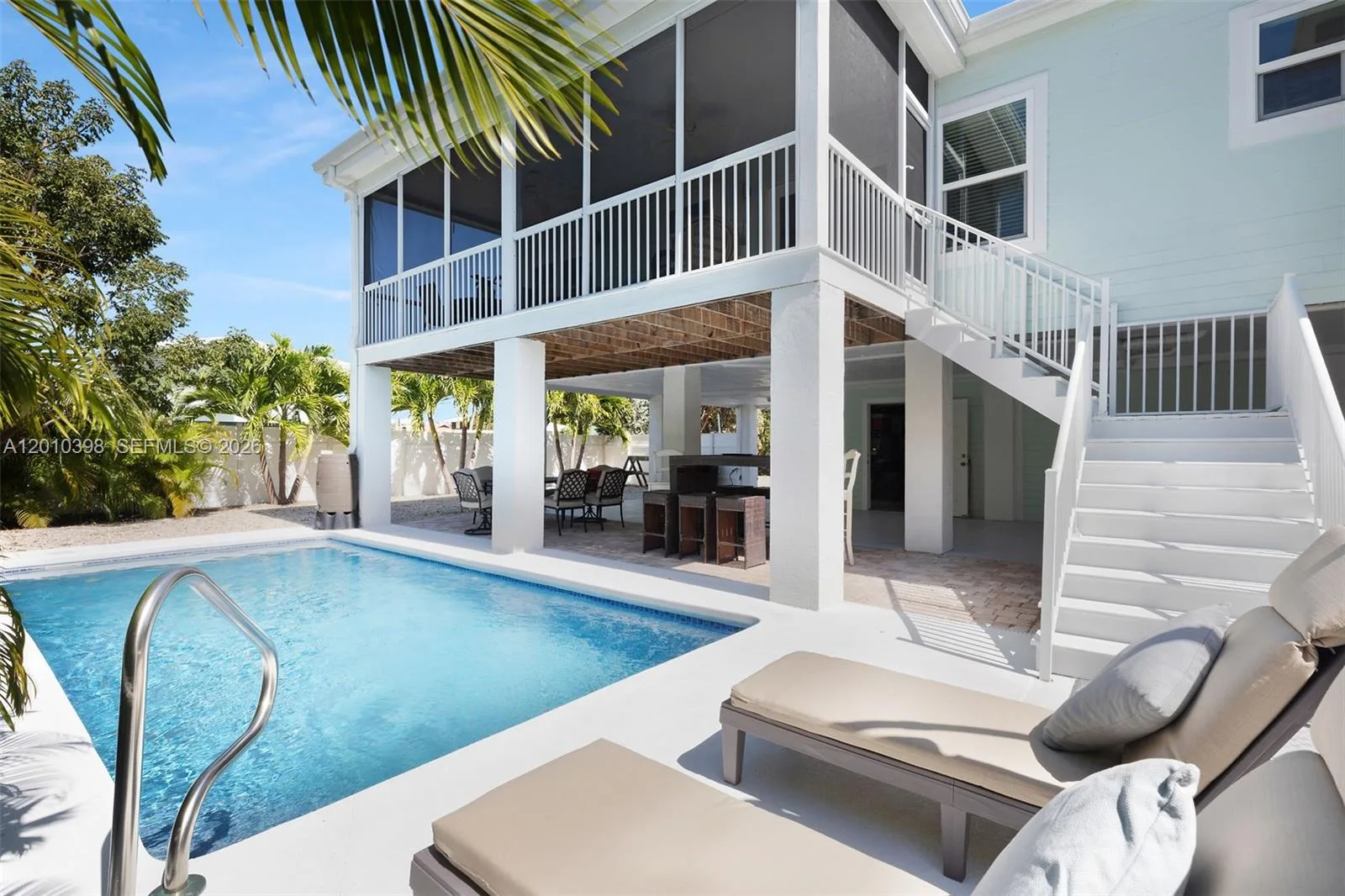 320 Calzada De Bougainville, Marathon, FL 33050