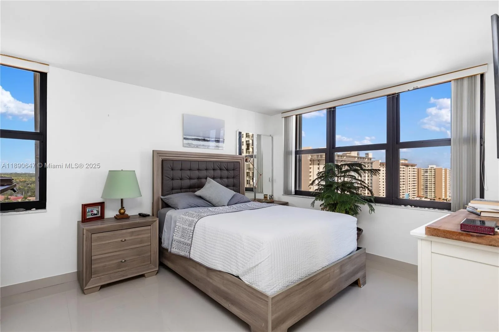 2401 S Ocean Dr # 1405, Hollywood, FL 33019 photo 9