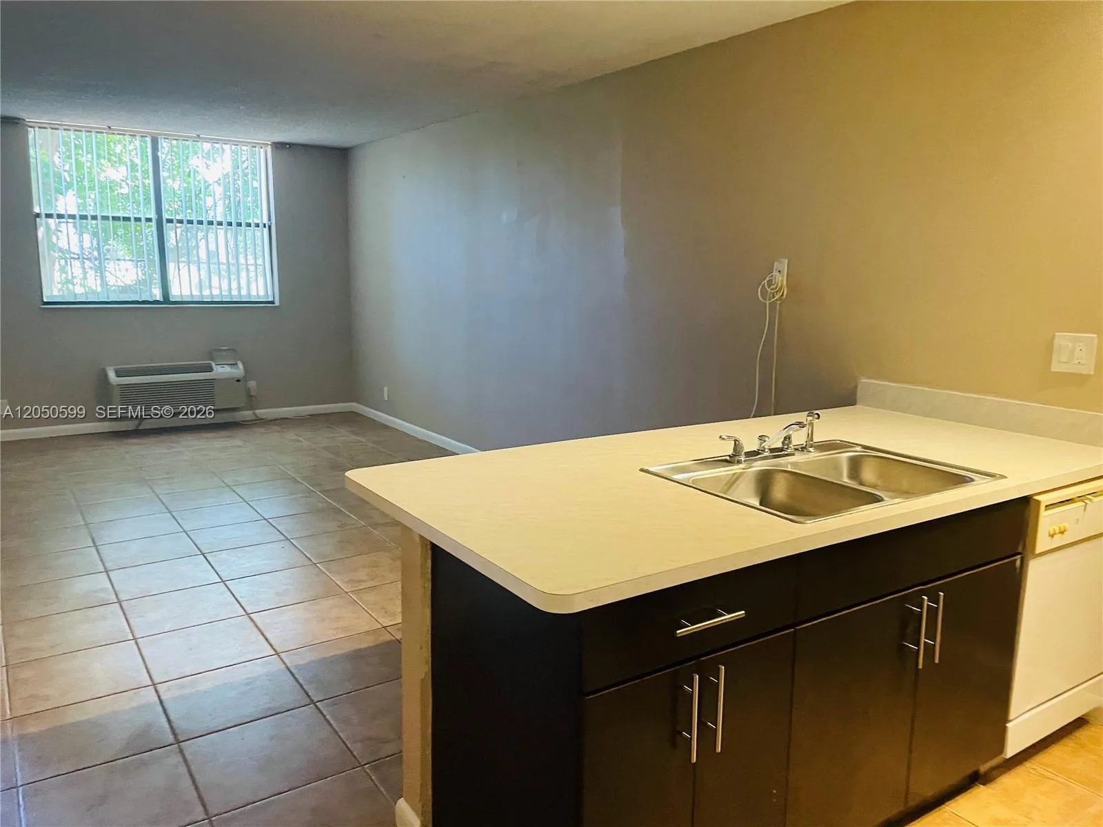 2401 Riverside Dr # 114-B, Coral Springs, FL 33065 photo 5