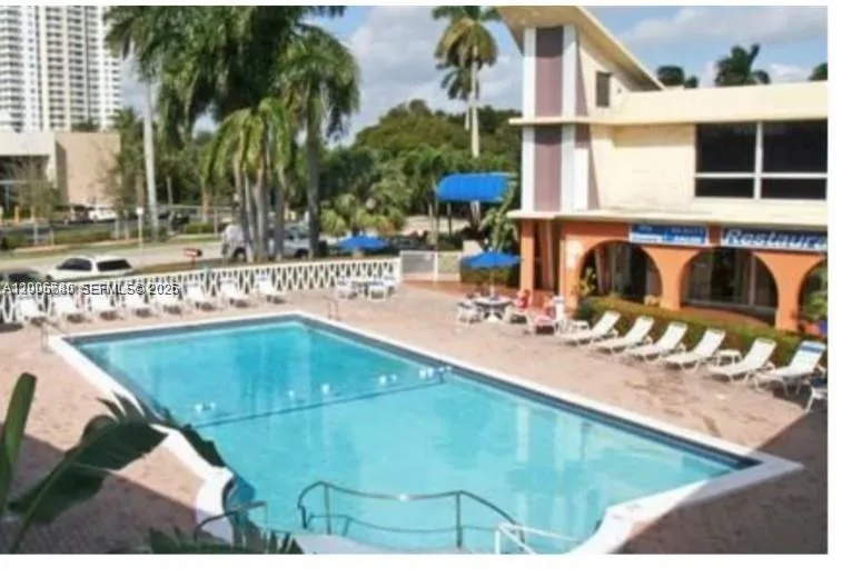 26 Diplomat Pkwy # 2314, Hallandale Beach, FL 33009