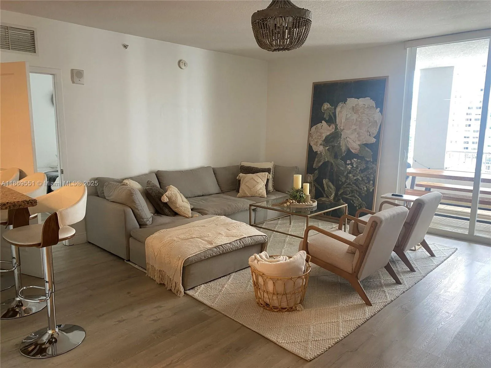 170 SE 14th St # 1908, Miami, FL 33131 photo 3