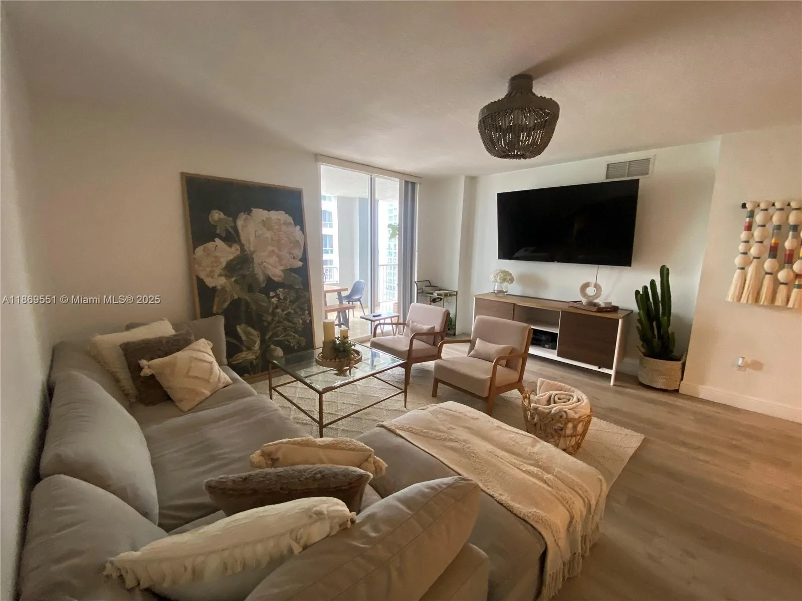 170 SE 14th St # 1908, Miami, FL 33131 photo 6