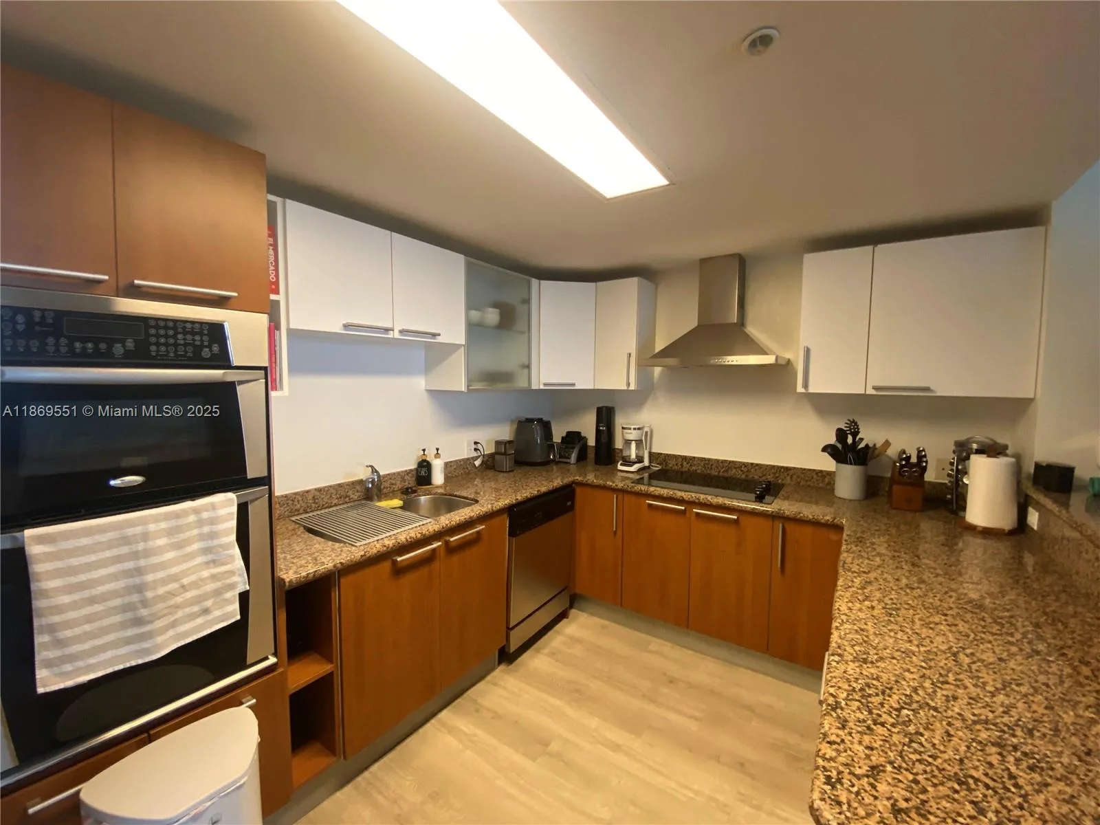170 SE 14th St # 1908, Miami, FL 33131 photo 8