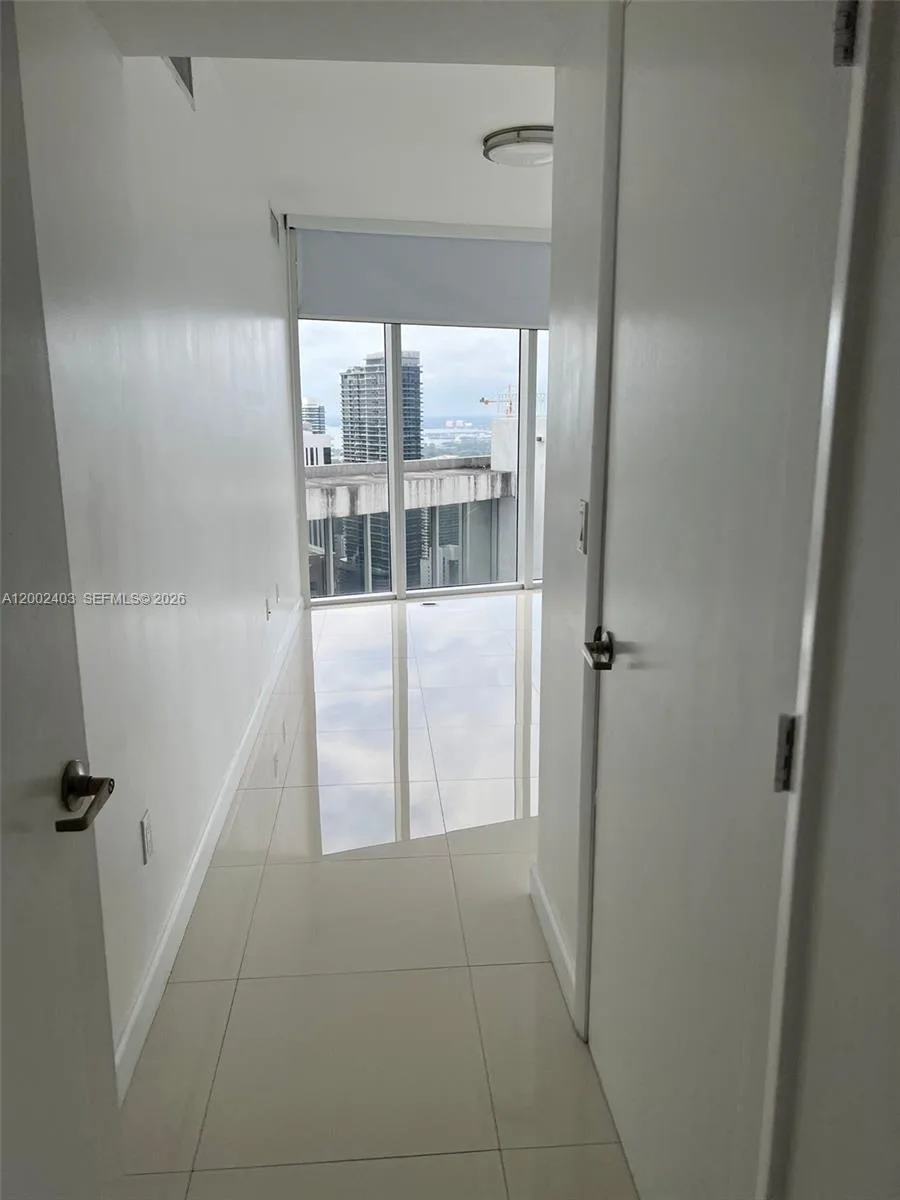 475 Brickell Ave # 5508, Miami, FL 33131 photo 3