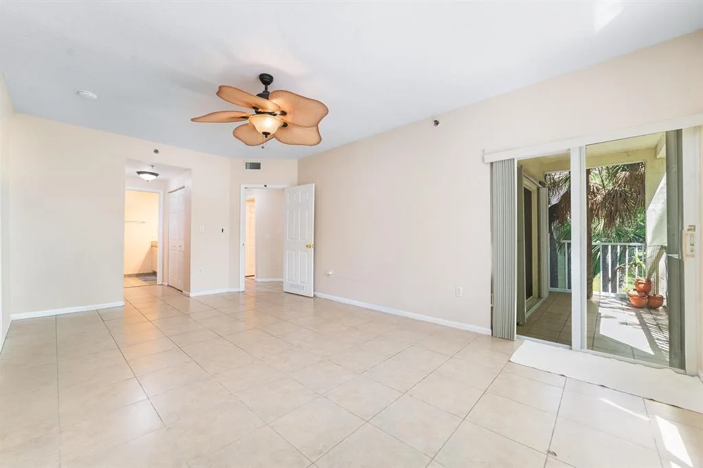 2901 RIVERSIDE Drive # 201, Coral Springs, FL 33065 photo 4