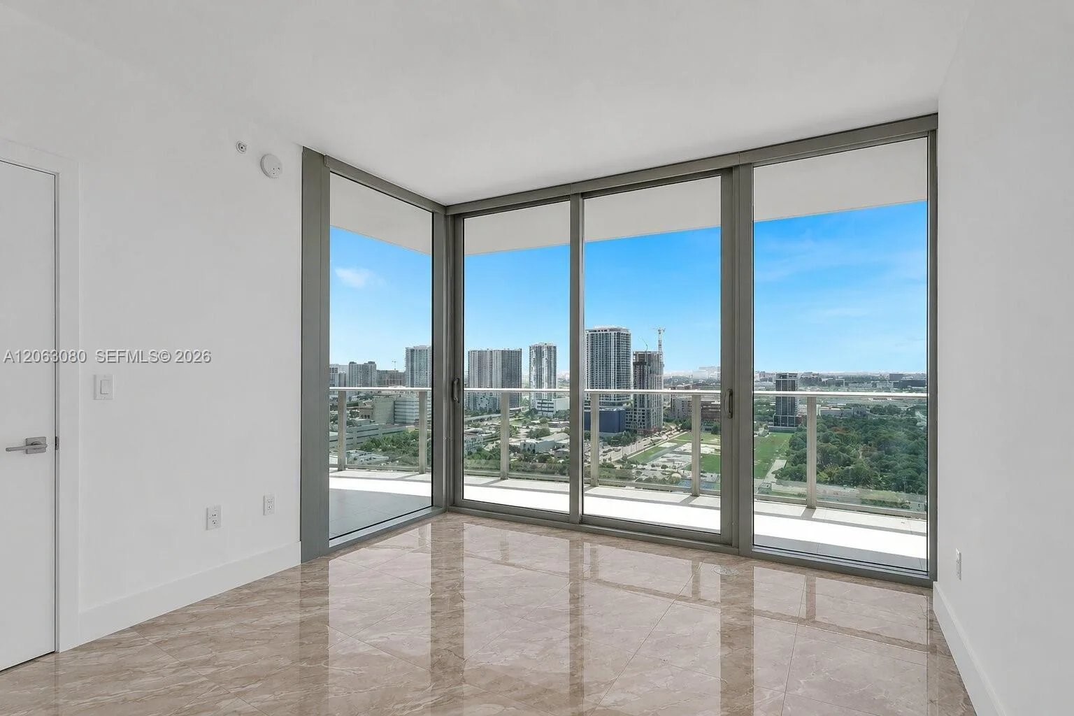 488 NE 18th St # 3900, Miami, FL 33132 photo 10