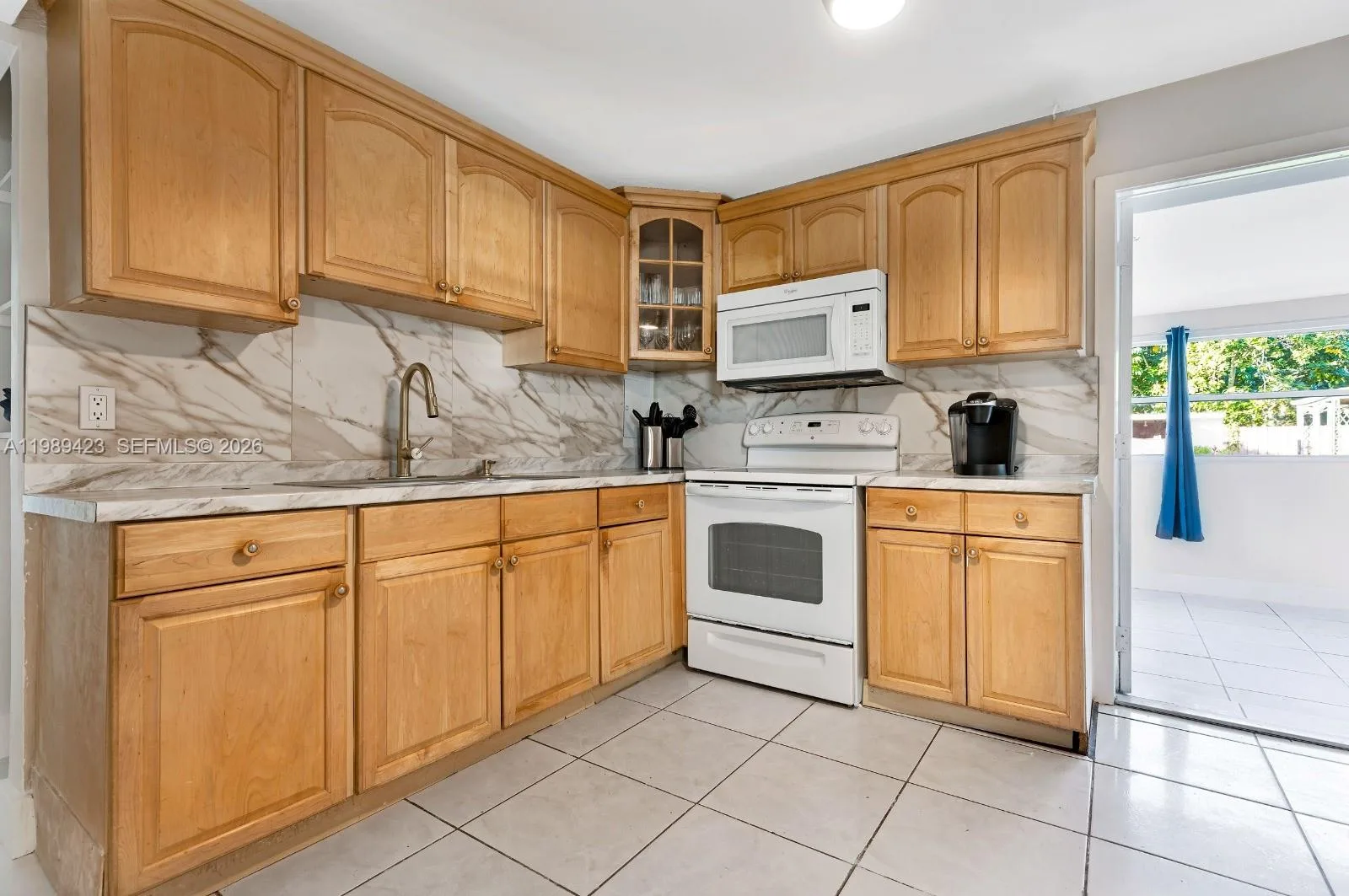 38 Miami Gardens Rd, West Park, FL 33023 photo 6