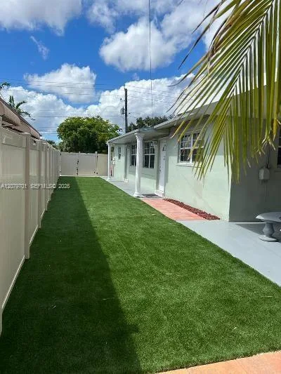 337 Phippen Waiters Rd, Dania Beach, FL 33004 — zdjęcie 2