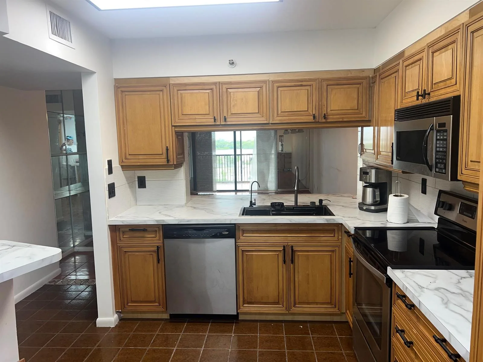 2202 S CYPRESS BEND Drive # 801, Pompano Beach, FL 33069 photo 4