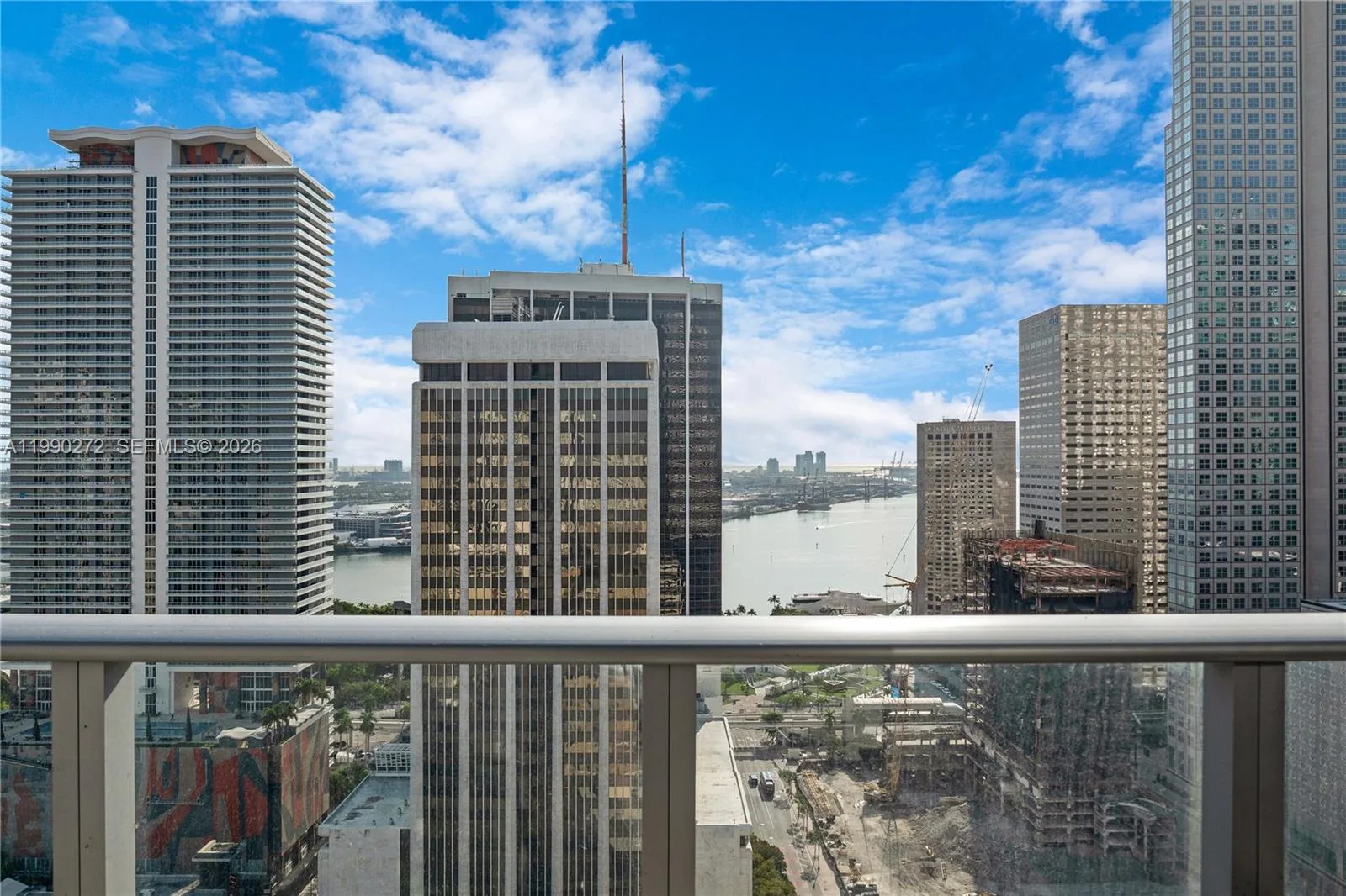 151 SE 1st St # 2802, Miami, FL 33131 photo 3