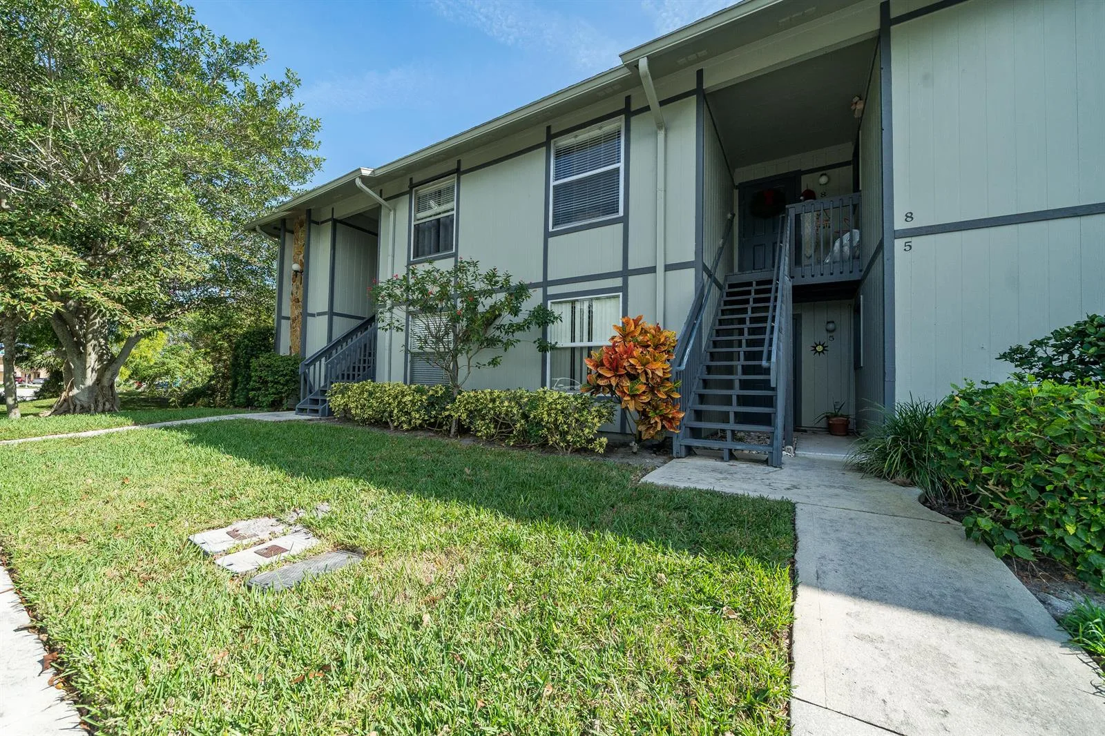8132 SE Croft Circle # 8, Hobe Sound, FL 33455