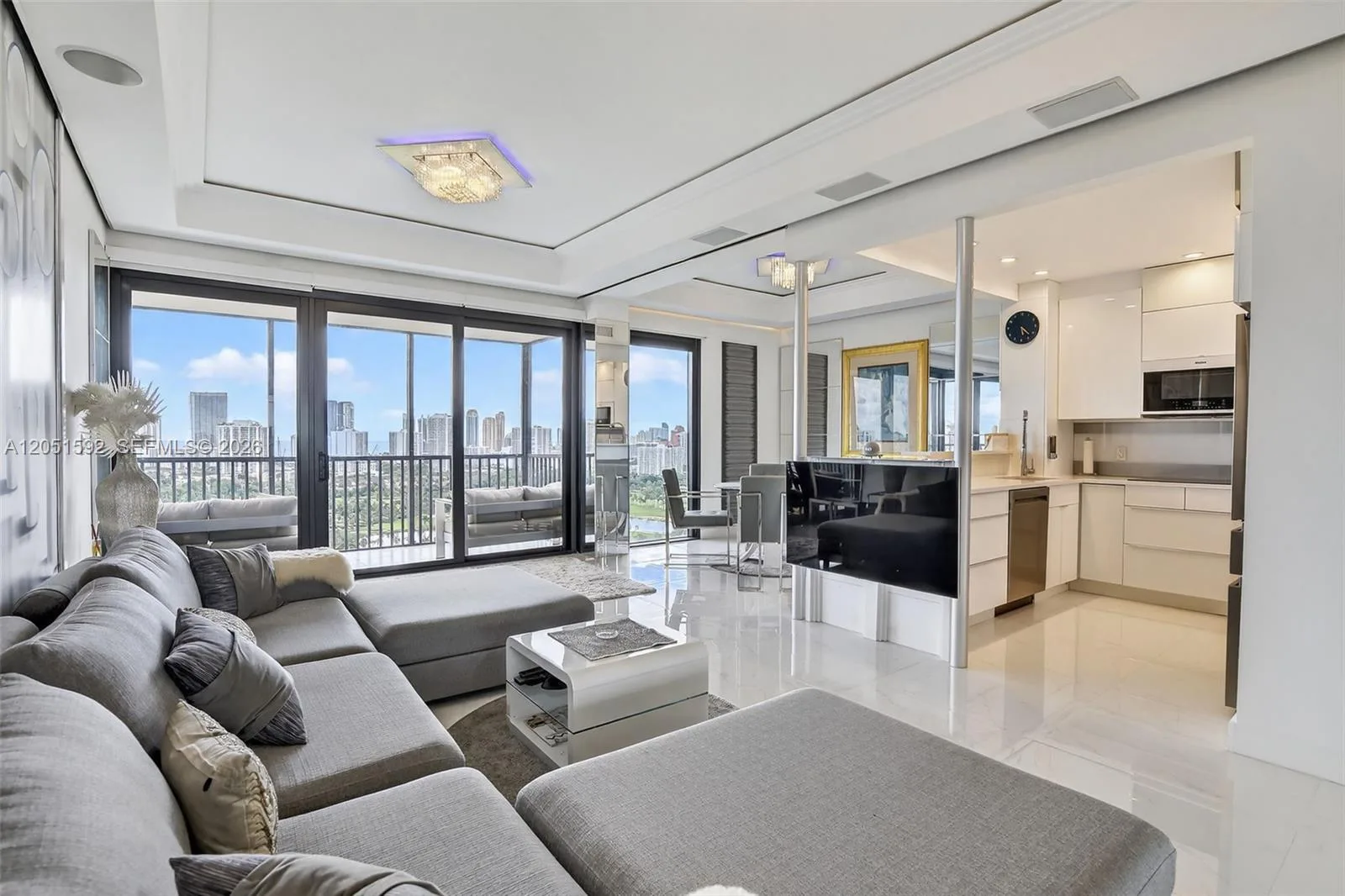 20335 W Country Club Dr # PH4, Aventura, FL 33180 photo 2