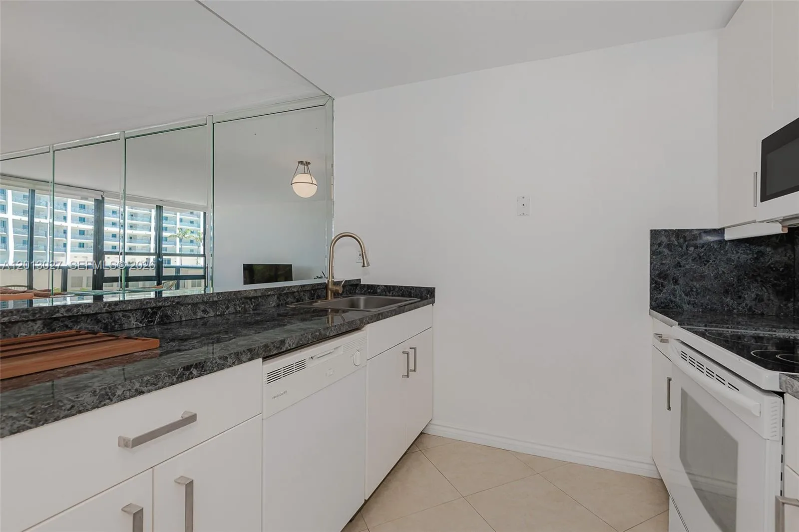 600 NE 36th St # 706, Miami, FL 33137 photo 12