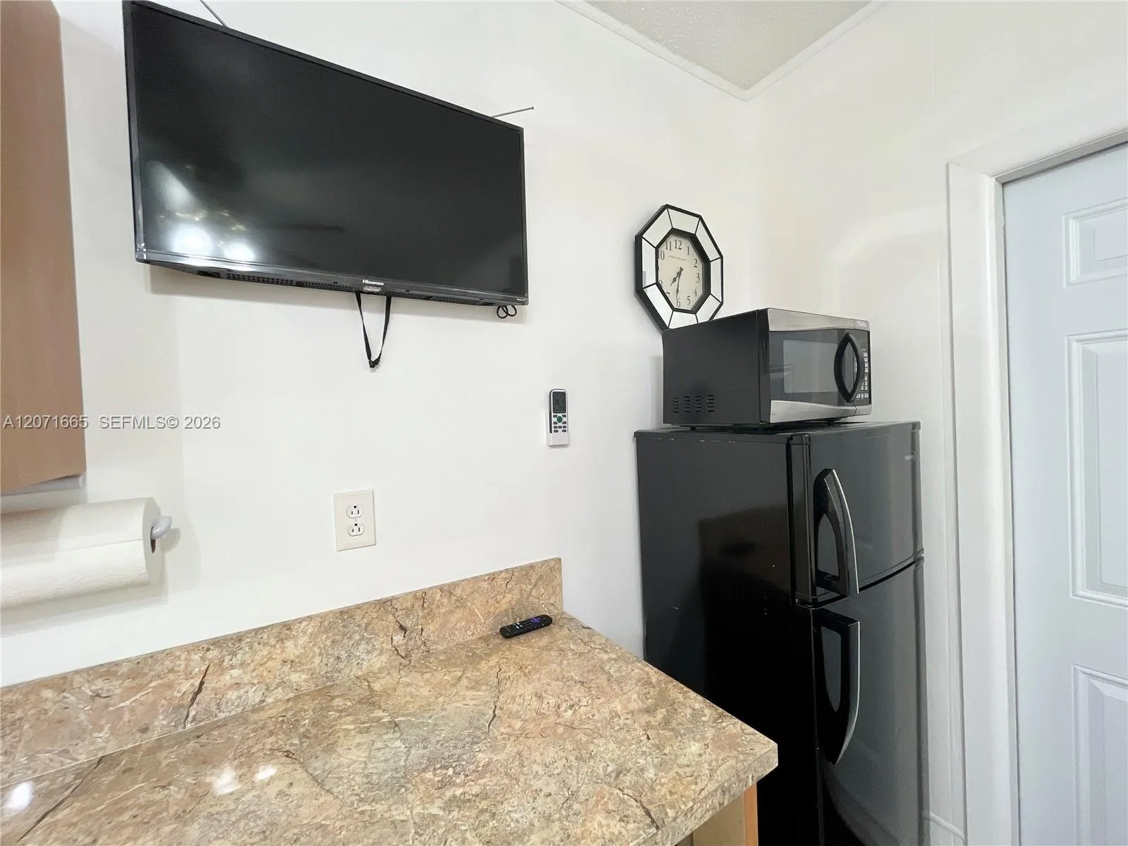 3054 NW 18TH ST # 2, Miami, FL 33125 photo 5