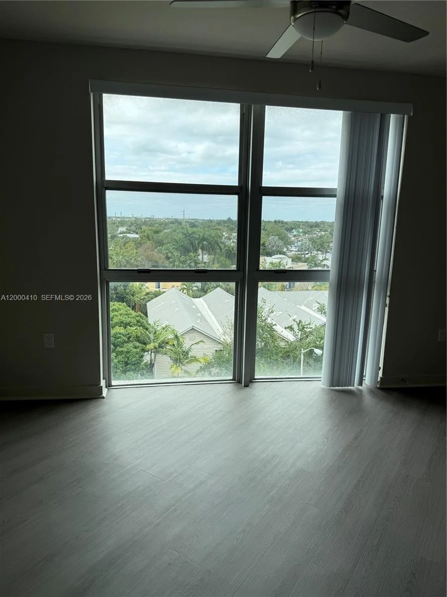 437 SW 4th Avenue # 708, Fort Lauderdale, FL 33315 photo 2
