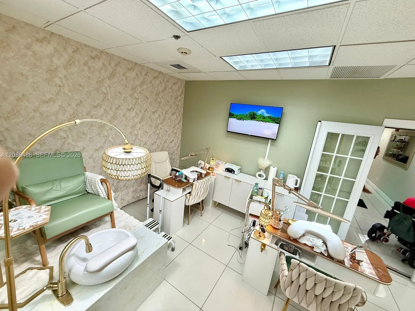 Salon Suite for Sale, Deerfield Beach FL 33441