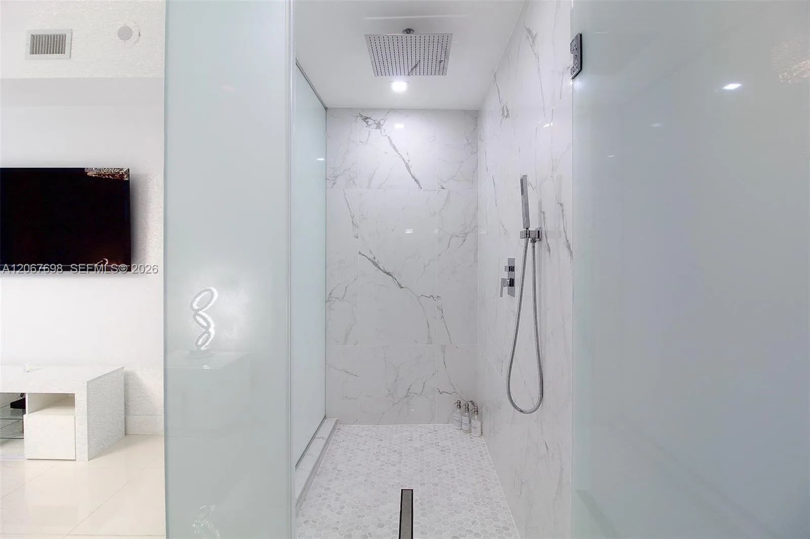 2020 N Bayshore Dr # 2404, Miami, FL 33137 photo 9