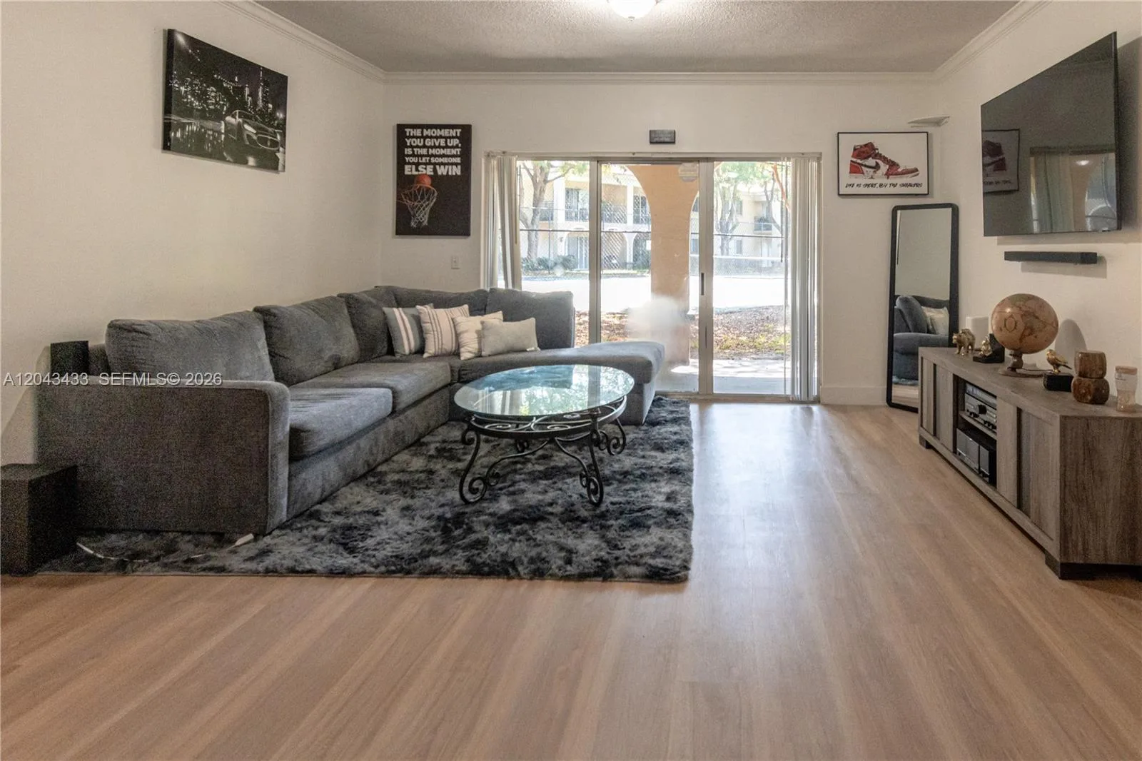 2482 Centergate Dr # 104, Miramar, FL 33025