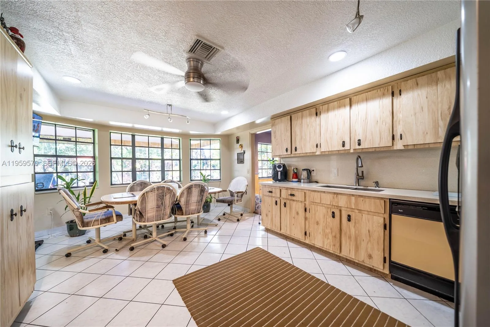 6337 SW 32nd St, Miramar, FL 33023 photo 10