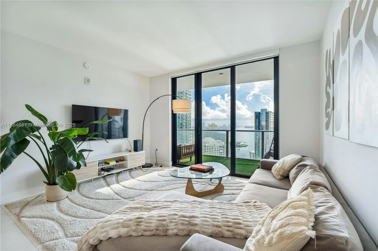 1010 Brickell Ave # 3004, Miami, FL 33131
