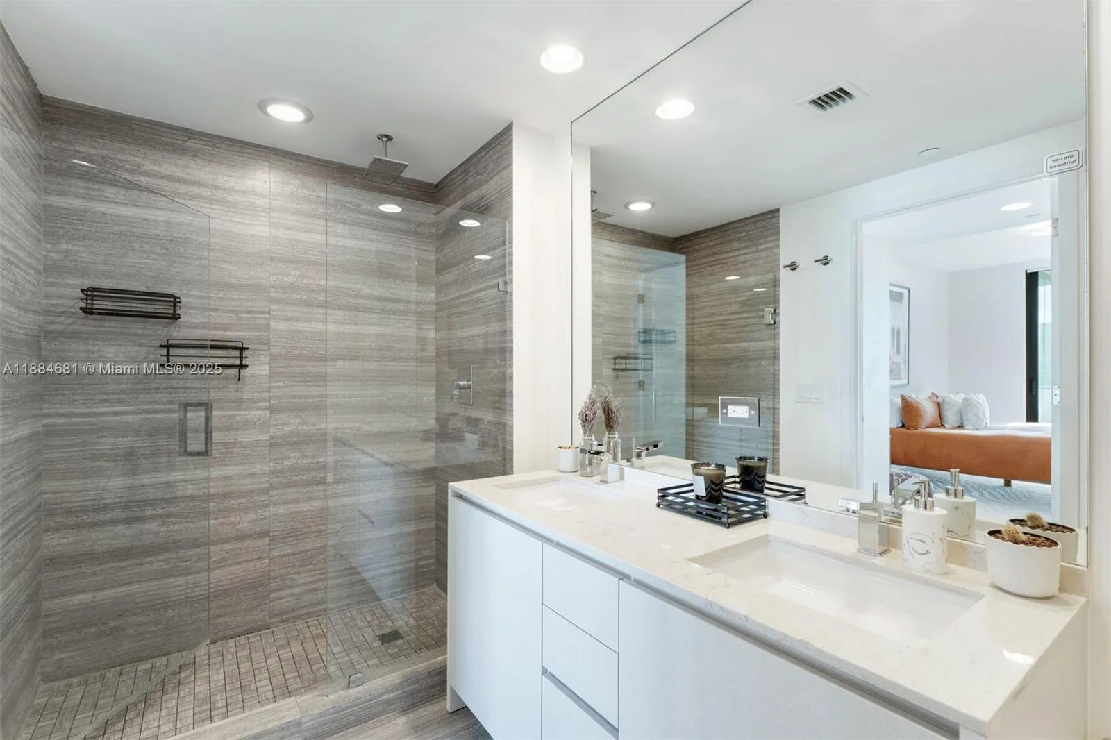 1010 Brickell Ave # 3004, Miami, FL 33131 photo 12